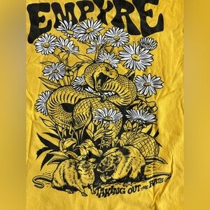 Empyre Logo Snake in Daisies Shirt ‘Taking Out The Rats’ in Yellow Size Large